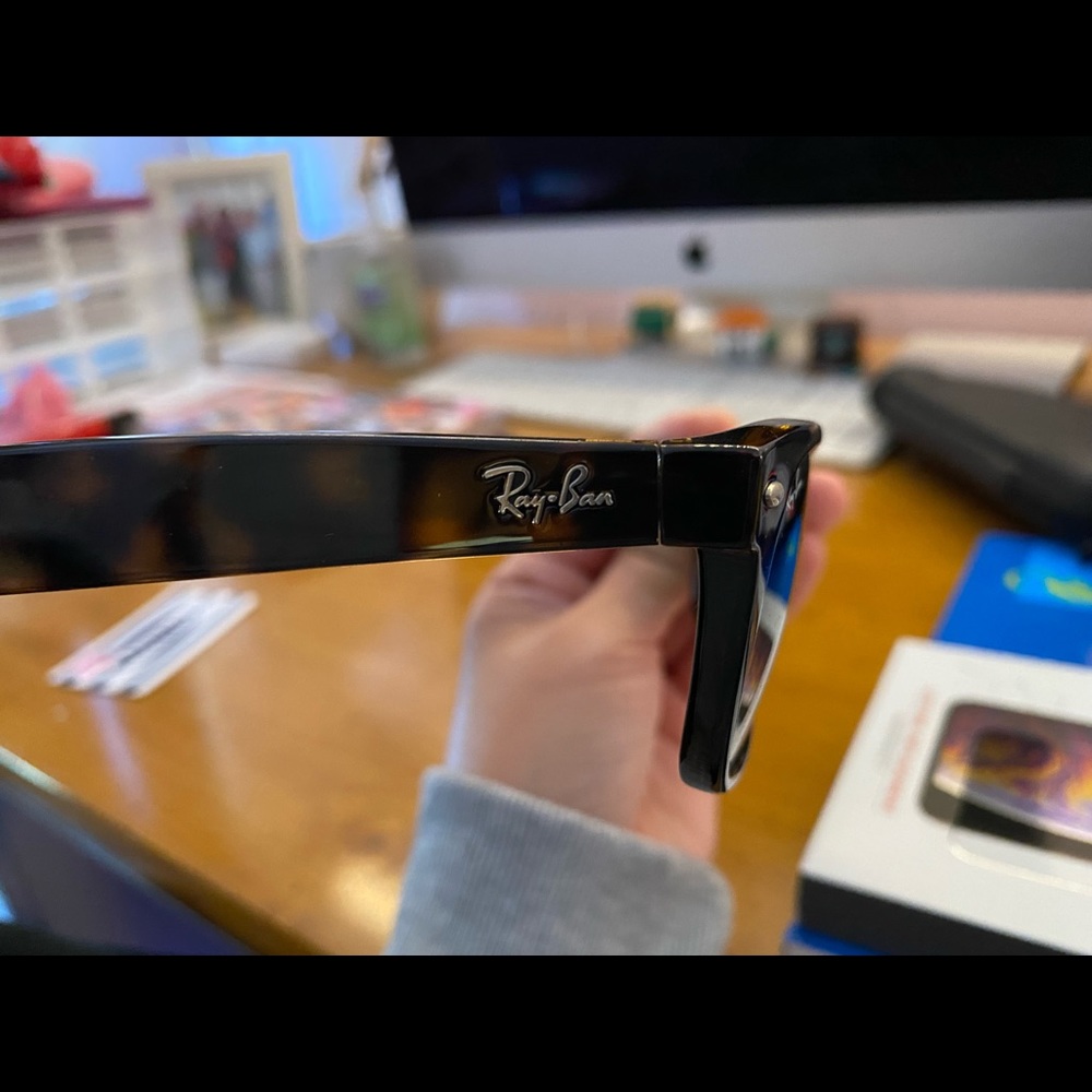 Ray-Ban Wayfarer - Picture 2 of 4